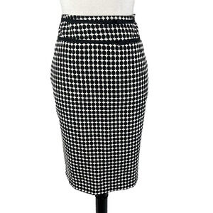 Cynthia Rowley Skirt size 4 Black White Plaid Dots Straight Pencil Knee Career